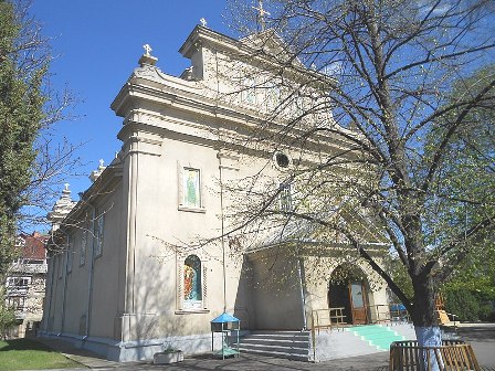 800px-Catedrala_Sf._Nicolae._Bălți